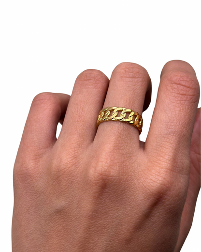 Gold Kara Ring